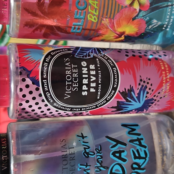 Victoria's Secret Body Spray Collection - Picture 5 of 6